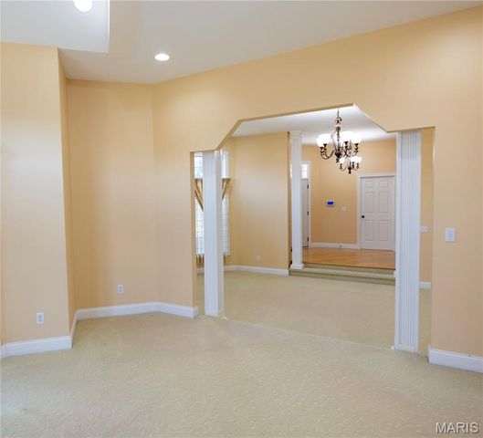 171 Rolling Meadows, Hannibal, MO 63401