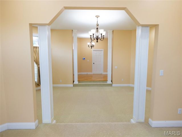 171 Rolling Meadows, Hannibal, MO 63401