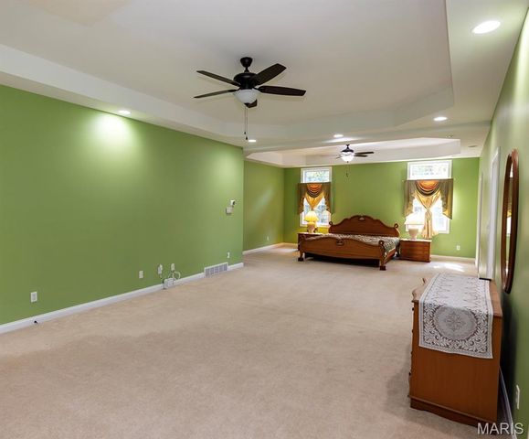 171 Rolling Meadows, Hannibal, MO 63401