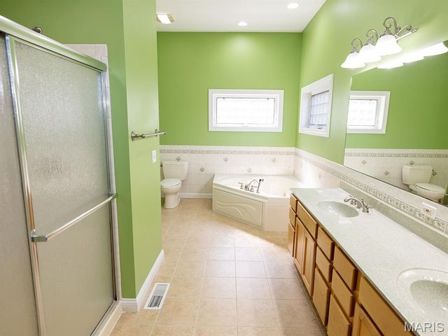 171 Rolling Meadows, Hannibal, MO 63401