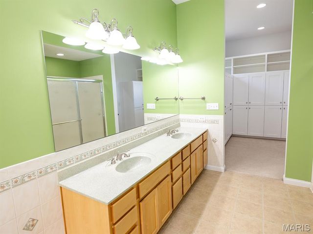 171 Rolling Meadows, Hannibal, MO 63401