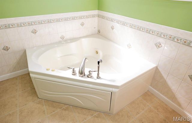 171 Rolling Meadows, Hannibal, MO 63401