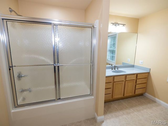 171 Rolling Meadows, Hannibal, MO 63401