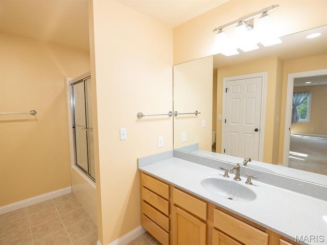 171 Rolling Meadows, Hannibal, MO 63401