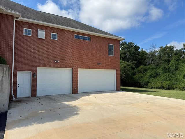 171 Rolling Meadows, Hannibal, MO 63401