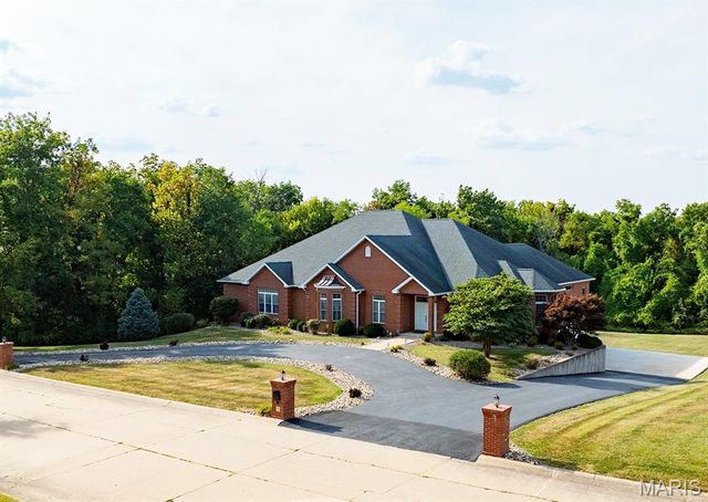 171 Rolling Meadows, Hannibal, MO 63401