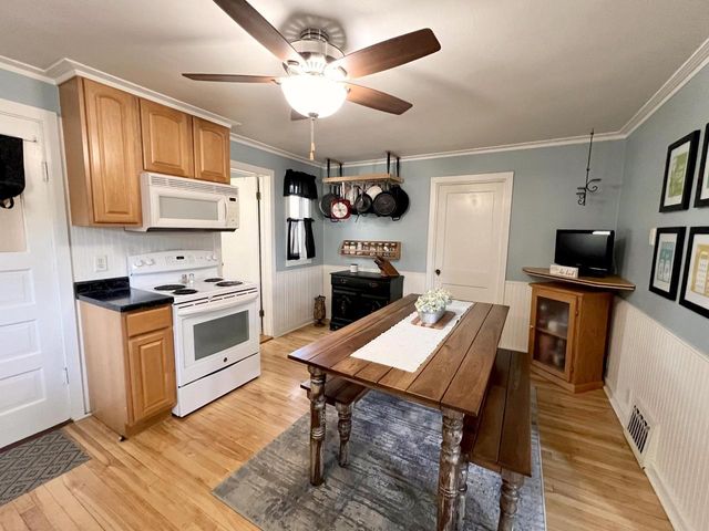 2317 MT VERNON STREET, Oshkosh, WI 54901