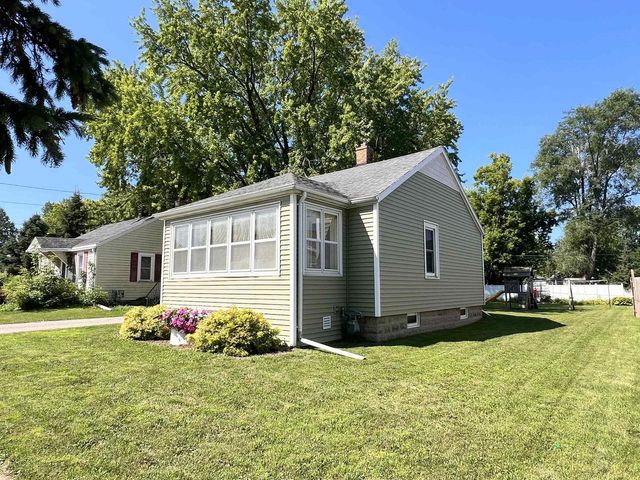 2317 MT VERNON STREET, Oshkosh, WI 54901