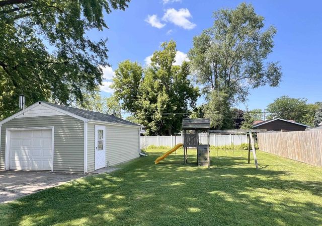 2317 MT VERNON STREET, Oshkosh, WI 54901