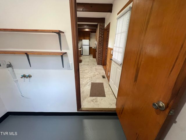 1803 East Oakland Avenue, Johnson City, TN 37601