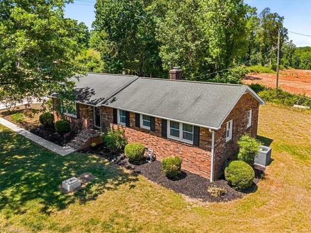 1805 Pleasant Ridge Road, Greensboro, NC 27410