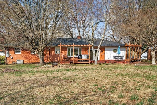 408 Forestwood Drive, Archdale, NC 27263