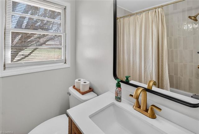 408 Forestwood Drive, Archdale, NC 27263