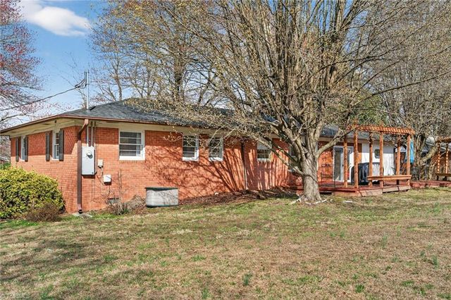 408 Forestwood Drive, Archdale, NC 27263