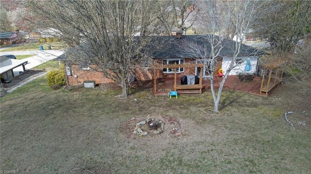 408 Forestwood Drive, Archdale, NC 27263