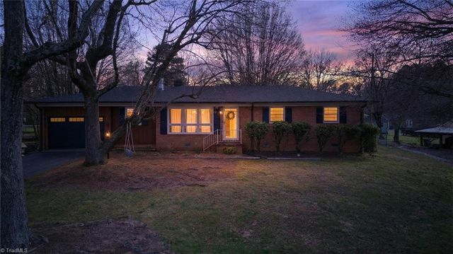 408 Forestwood Drive, Archdale, NC 27263