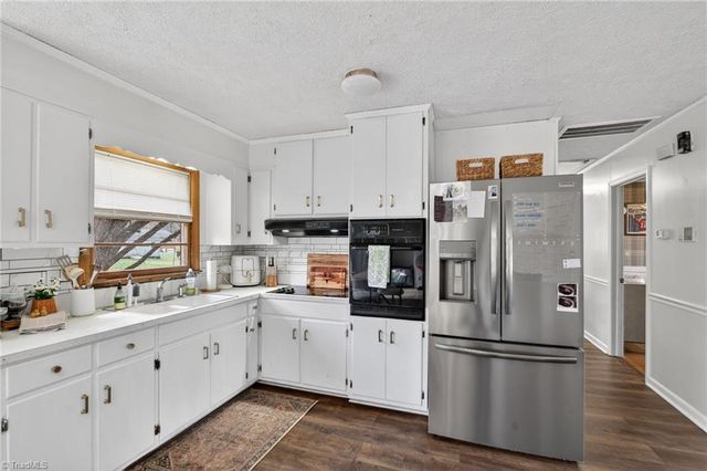 408 Forestwood Drive, Archdale, NC 27263