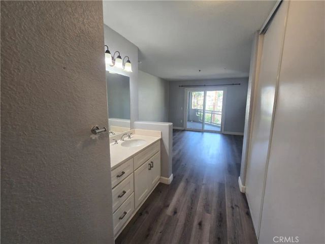 310 Lake 213, Huntington Beach, CA 92648