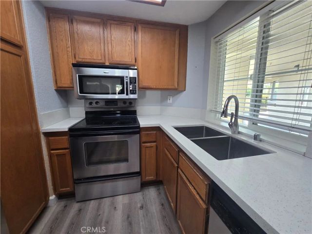 310 Lake 213, Huntington Beach, CA 92648