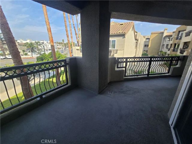 310 Lake 213, Huntington Beach, CA 92648