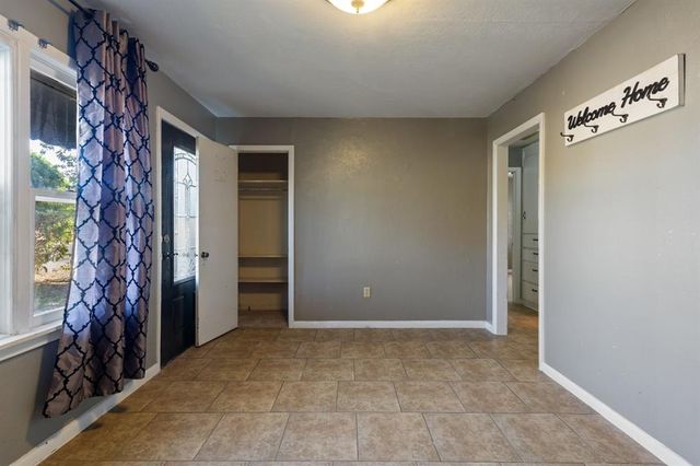 2006 NW Smith Avenue, Lawton, OK 73507