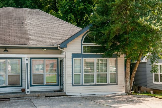 1119 Waggoner Ct, W, Nashville, TN 37214