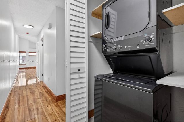 1632 SW 19th Ter, Miami, FL 33145