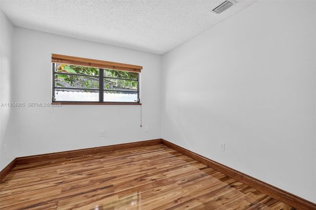 1632 SW 19th Ter, Miami, FL 33145