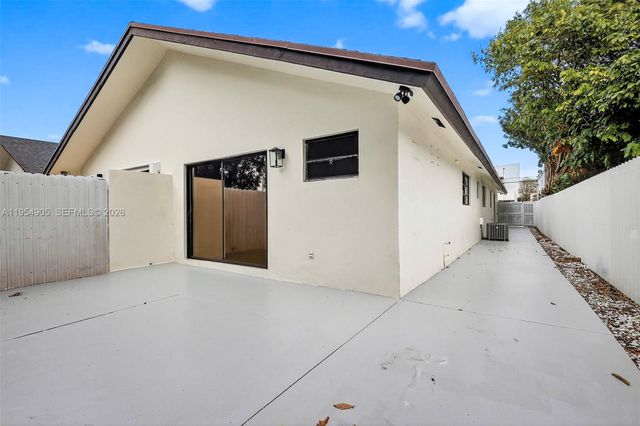 1632 SW 19th Ter, Miami, FL 33145