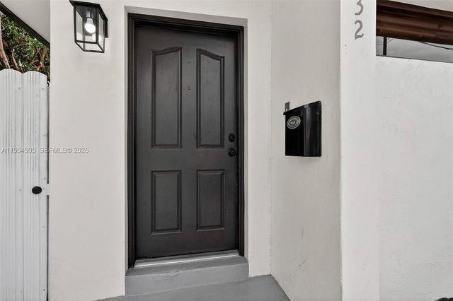 1632 SW 19th Ter, Miami, FL 33145