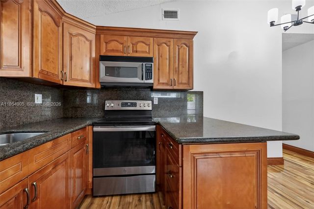 1632 SW 19th Ter, Miami, FL 33145