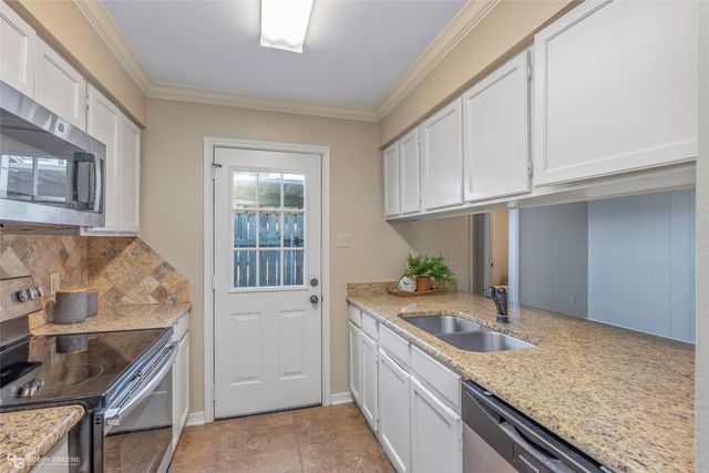 10302 Loma Vista Drive, Shreveport, LA 71115