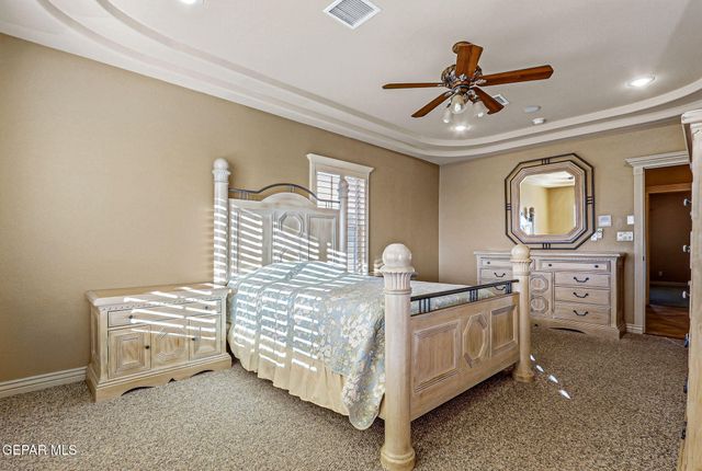 935 VIA LINDA Court, El Paso, TX 79912