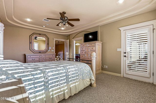 935 VIA LINDA Court, El Paso, TX 79912