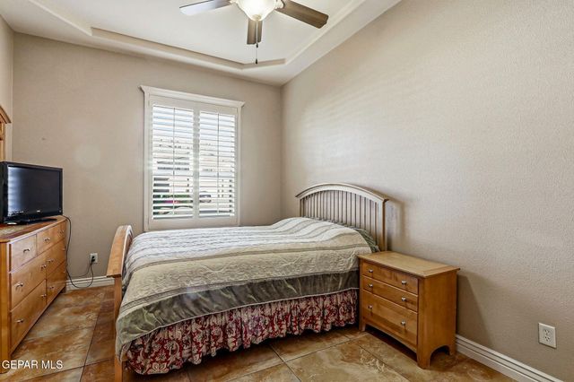 935 VIA LINDA Court, El Paso, TX 79912