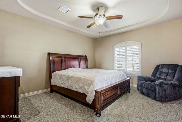 935 VIA LINDA Court, El Paso, TX 79912