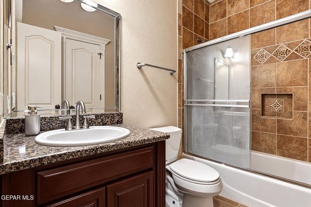 935 VIA LINDA Court, El Paso, TX 79912