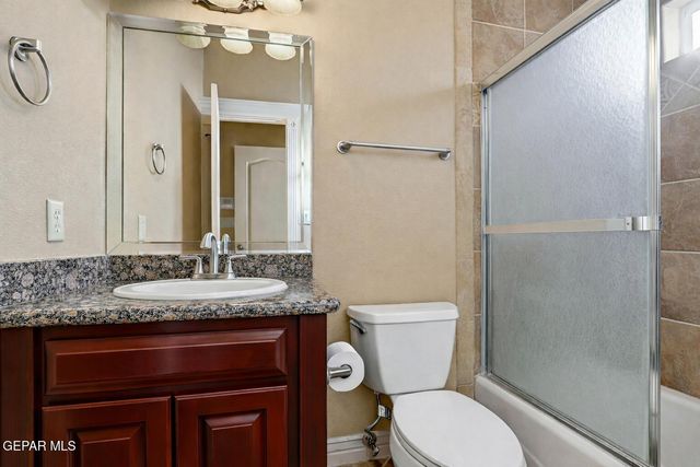 935 VIA LINDA Court, El Paso, TX 79912