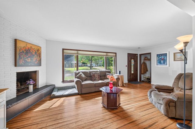 3947 Jersey Avenue N, Crystal, MN 55427
