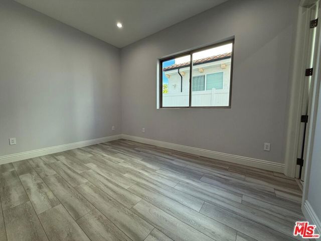 6723 Sunnyslope Avenue, Van Nuys (los Angeles), CA 91401
