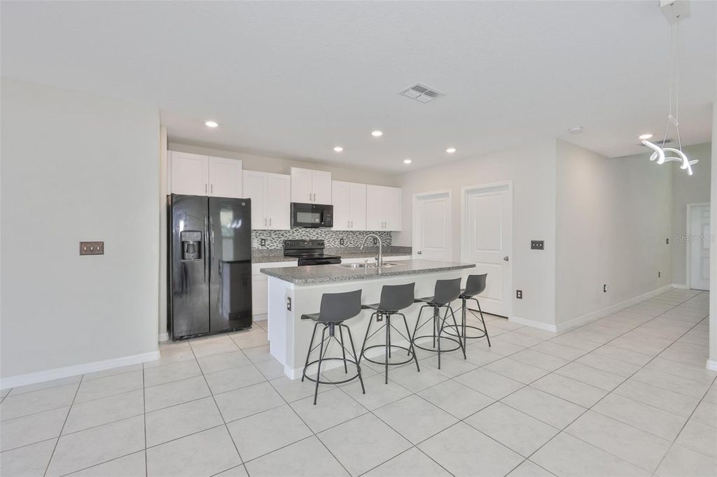 Image 13 of property listing at 797 OLIVE CONCH STREET, Ruskin, FL 33570