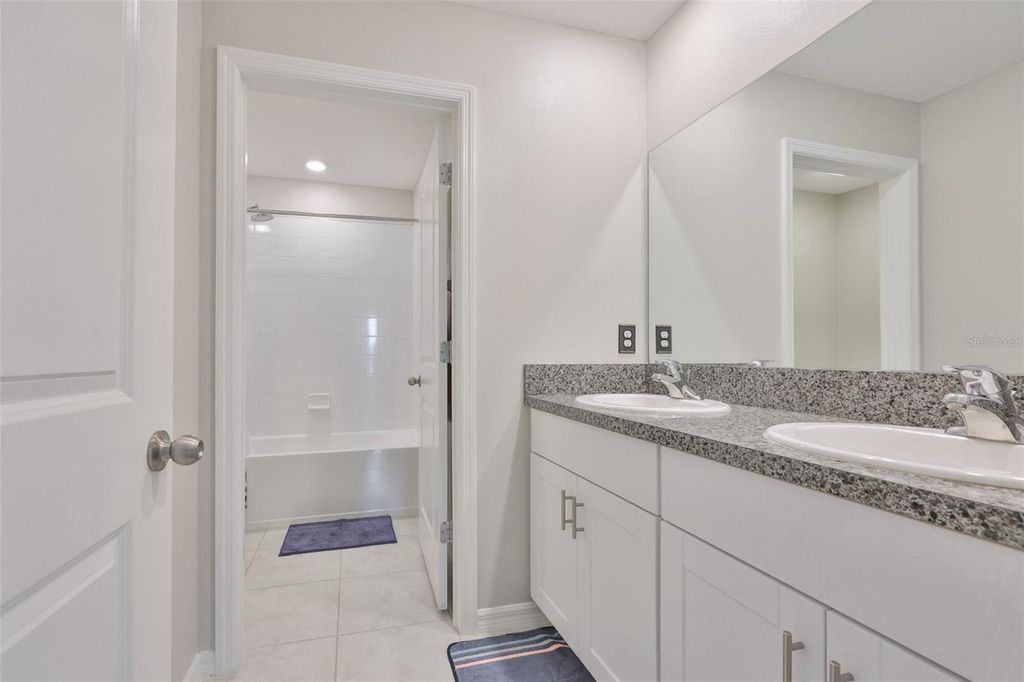 Image 22 of property listing at 797 OLIVE CONCH STREET, Ruskin, FL 33570