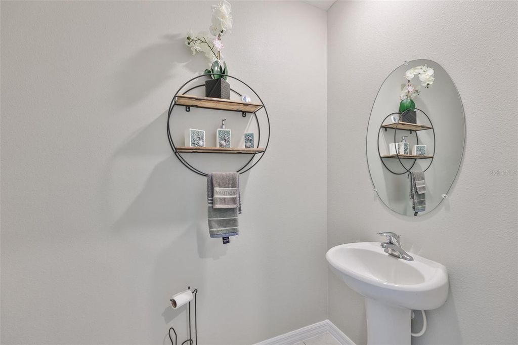 Image 30 of property listing at 797 OLIVE CONCH STREET, Ruskin, FL 33570