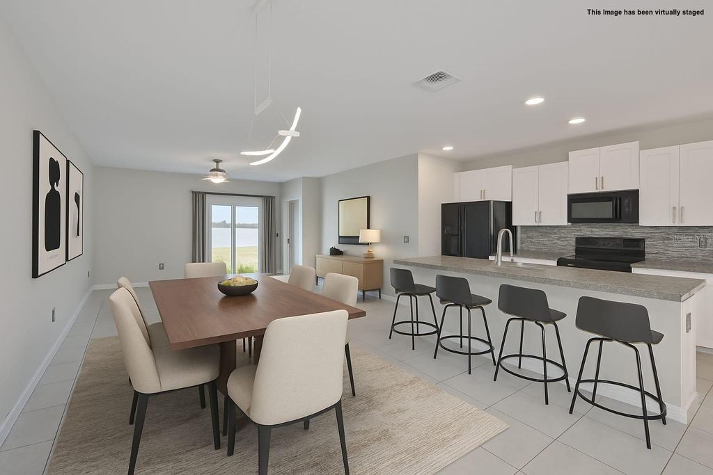 Image 4 of property listing at 797 OLIVE CONCH STREET, Ruskin, FL 33570