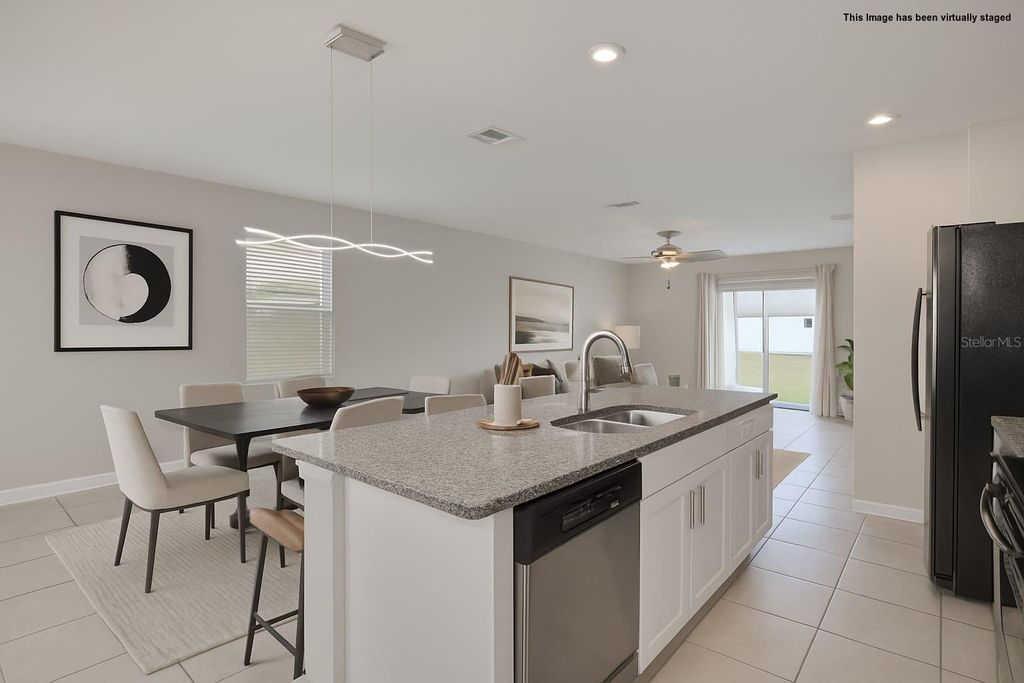 Image 6 of property listing at 797 OLIVE CONCH STREET, Ruskin, FL 33570