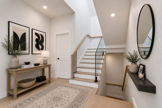 28 Swan Ave. PH, Boston, MA 02128