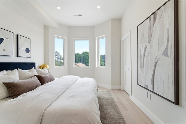 28 Swan Ave. PH, Boston, MA 02128