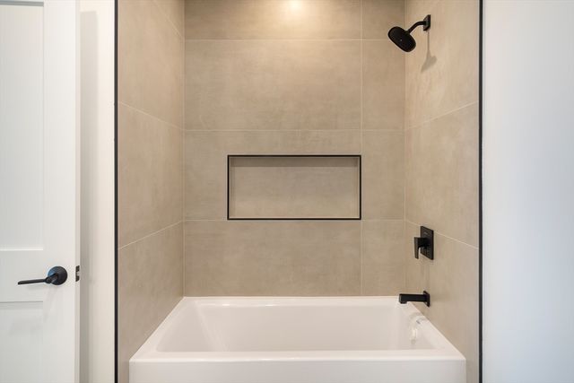 28 Swan Ave. PH, Boston, MA 02128