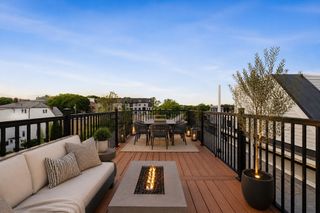 28 Swan Ave. PH, Boston, MA 02128
