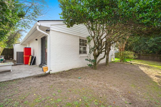 1517 Brookbank Avenue, Charleston, SC 29412